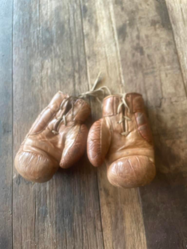 Antiek lederen kinder bokshandschoenen, Antiek en Kunst, Ophalen of Verzenden