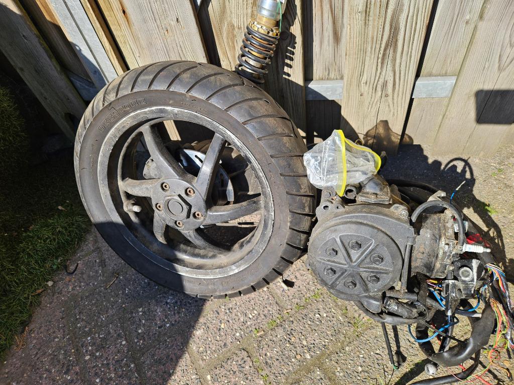 Piaggio Motorblok Aprilia SR SR50 onderdeel DD Gilera Runnen, Aprilia, SR, Gebruikt, Ophalen of Verzenden