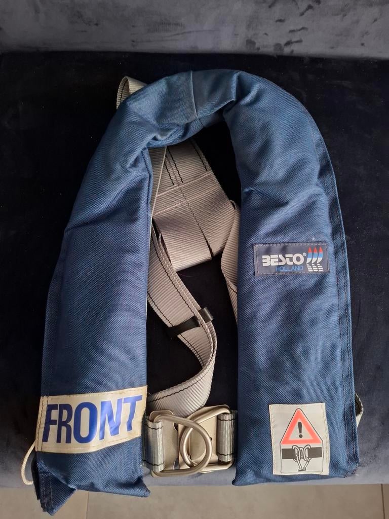 Besto life jacket, Watersport en Boten, Watersportkleding, Ophalen of Verzenden, Kind, Reddingsvest of Zwemvest