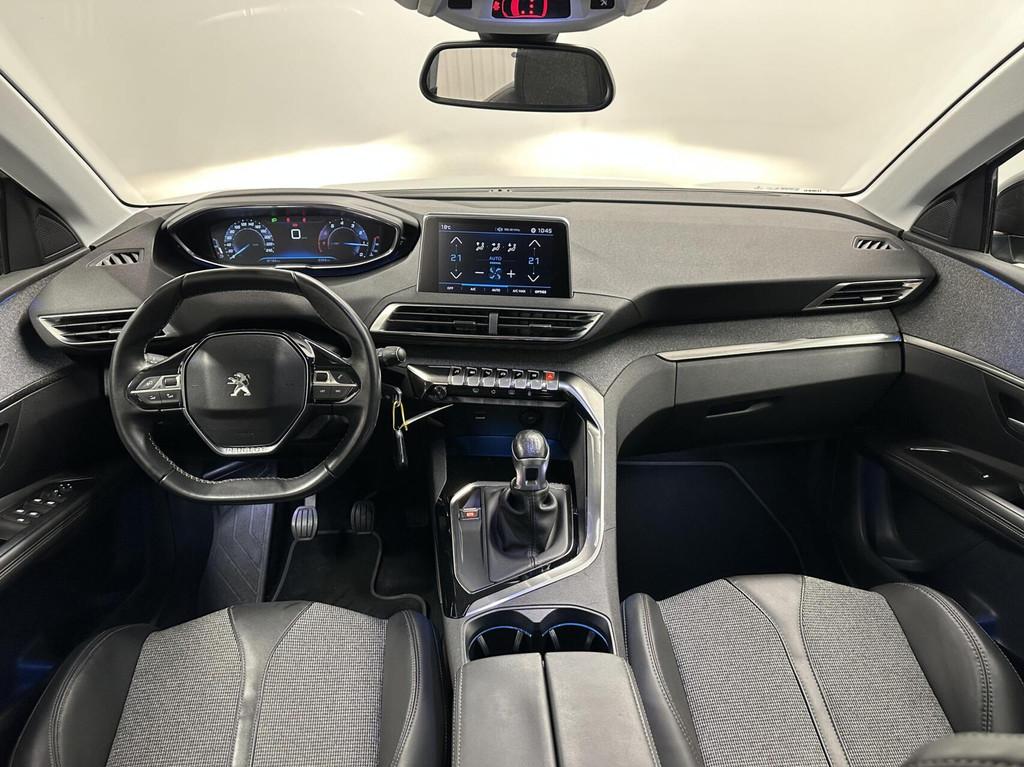 Peugeot 3008 1.2 PureTech Allure CARPLAY NAVI ECC CRUISE., Auto's, Gebruikt, Euro 6, 1199 cc, Met garantie (alle)