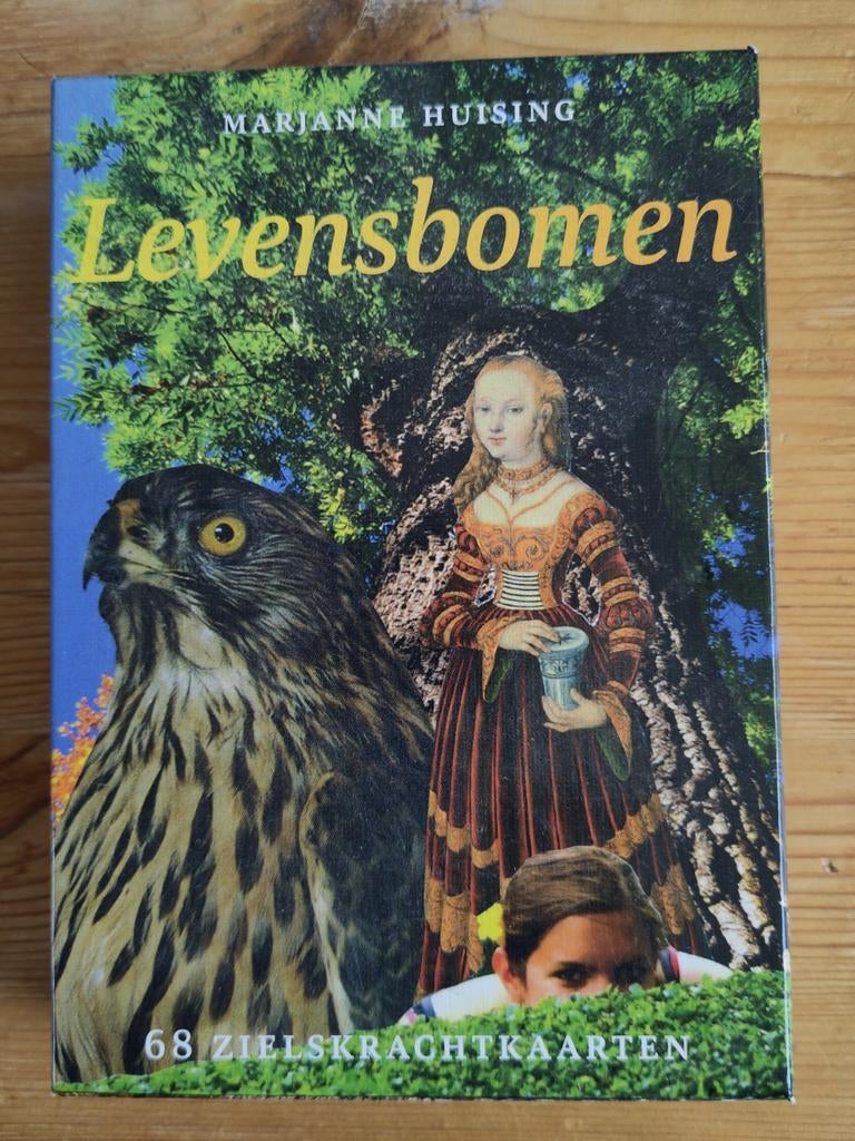 Marjanne Huising - Levensbomen, Tarot of Kaarten leggen, Ophalen of Verzenden, Zo goed als nieuw, Overige typen