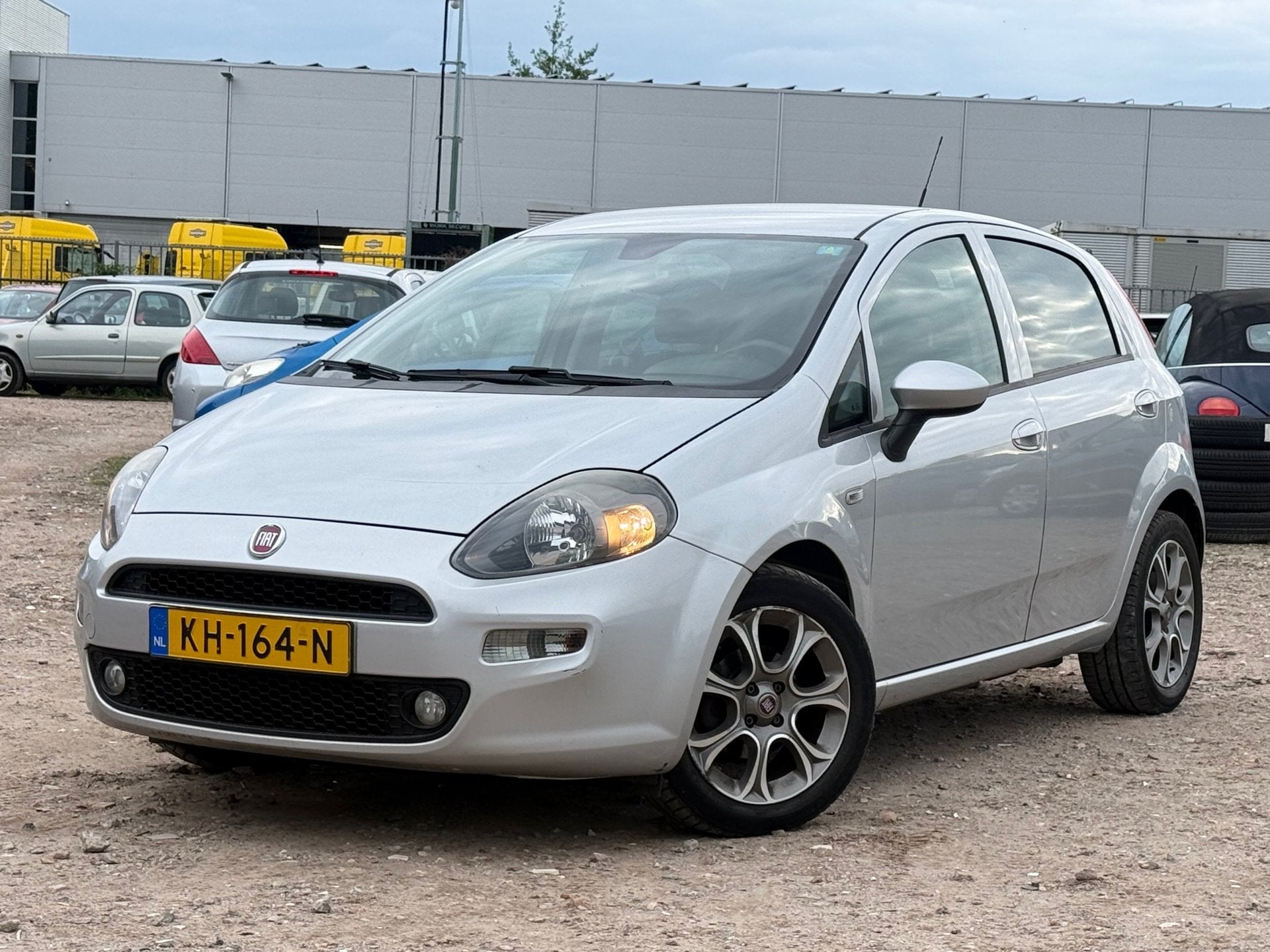 Fiat Punto Evo 0.9 TwinAir Lounge/ ZEER ZUINIG/ LAAG KM, Voorwielaandrijving, Gebruikt, Euro 6, 100 pk