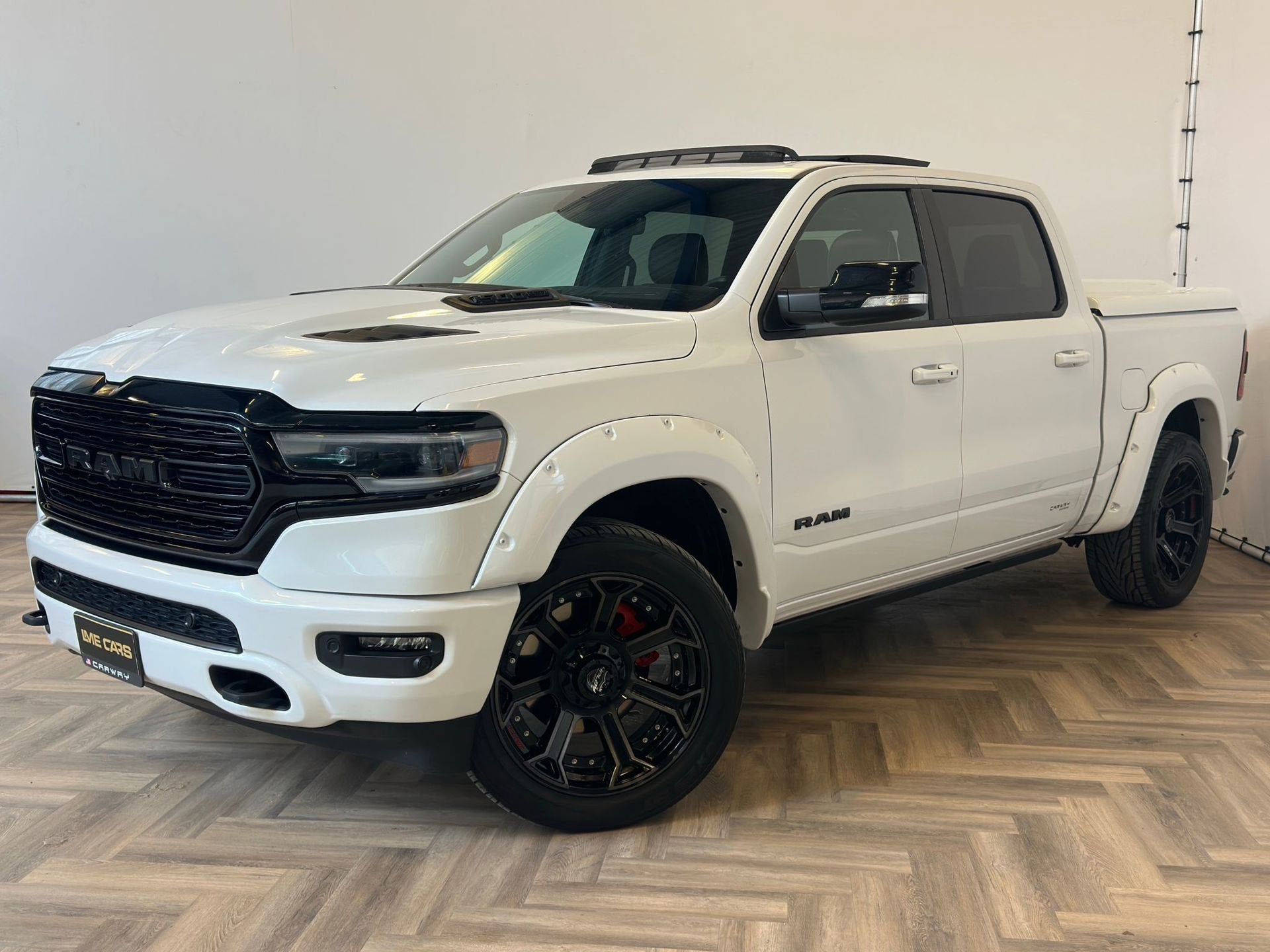 Dodge RAM 1500 5.7 V8 4x4 Crew Cab Limited|1e EIGENAAR|PANO|, Auto's, Automaat, Dealer onderhouden, Gebruikt, 5654 cc