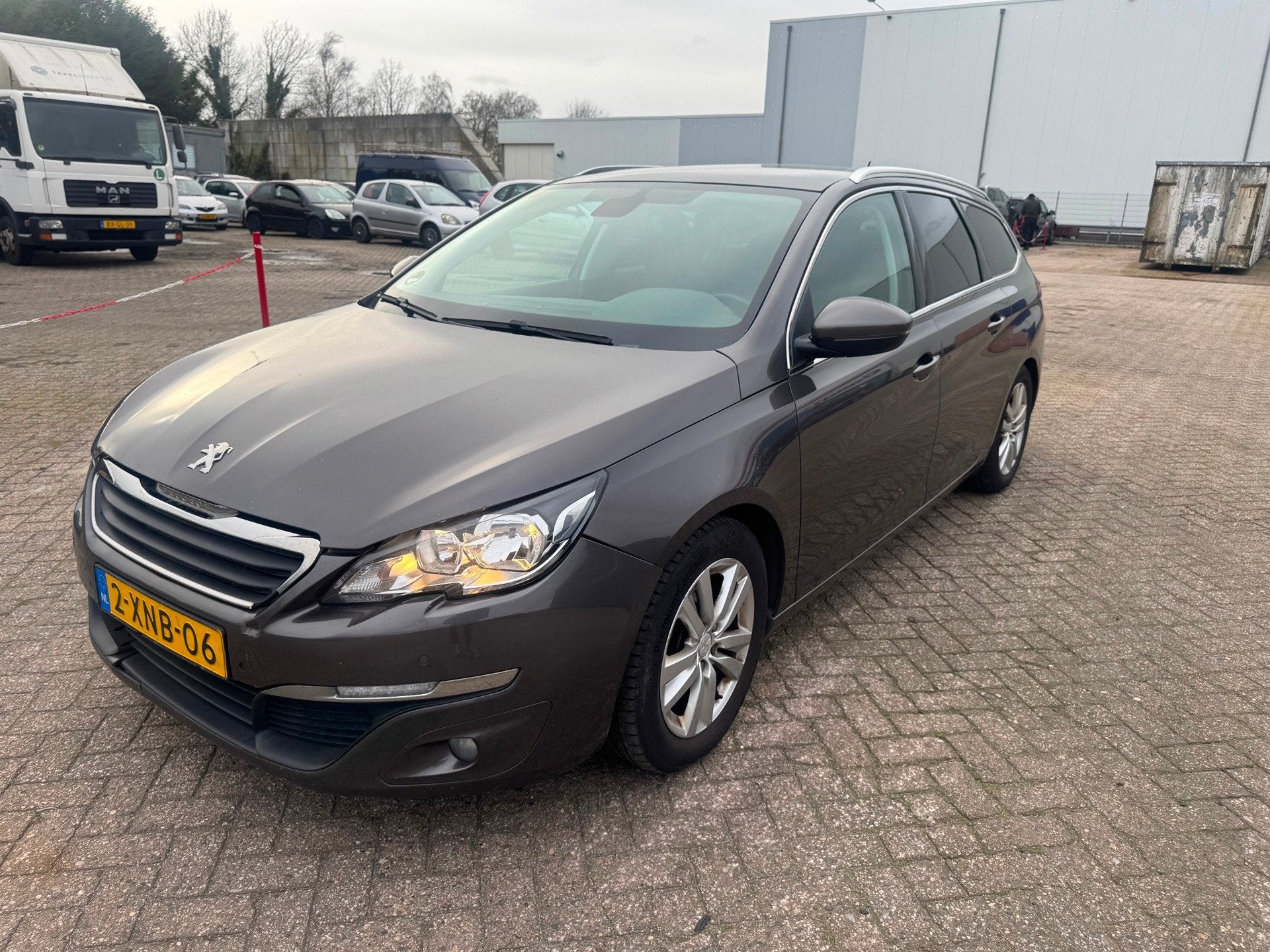 Peugeot 308 SW 1.6 BlueHDI Blue Lease Executive Panodak, Auto's, Peugeot, Voorwielaandrijving, Gebruikt, 4 cilinders, Origineel Nederlands