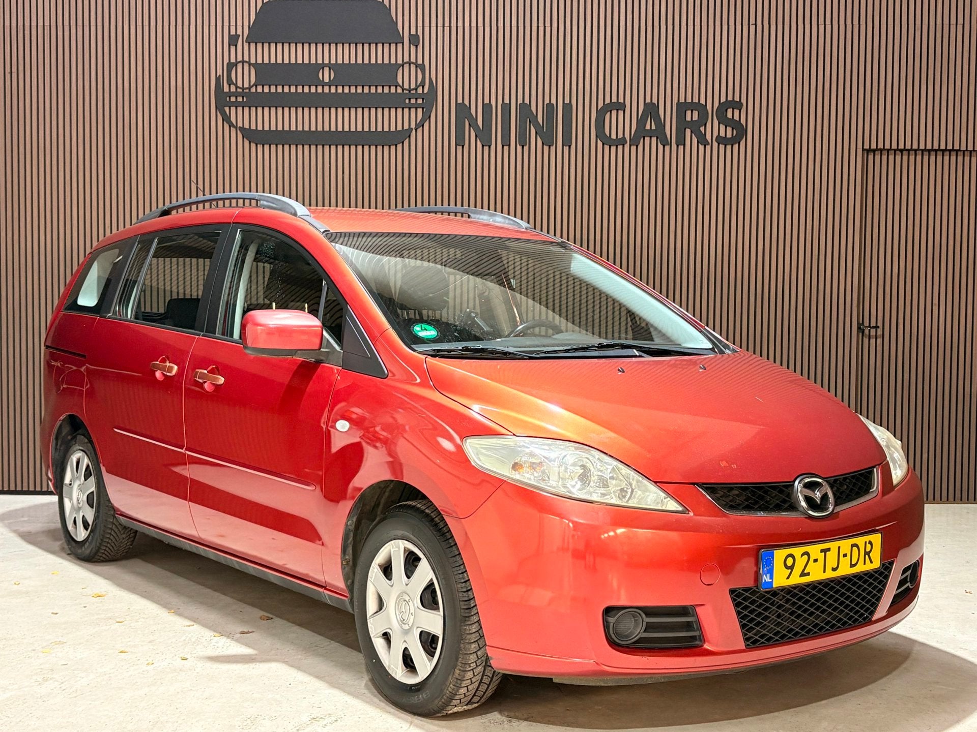 Mazda 5 1.8 Touring 7 persoons NAP Nieuwe apk, Auto's, Stof, Gebruikt, 4 cilinders, Origineel Nederlands