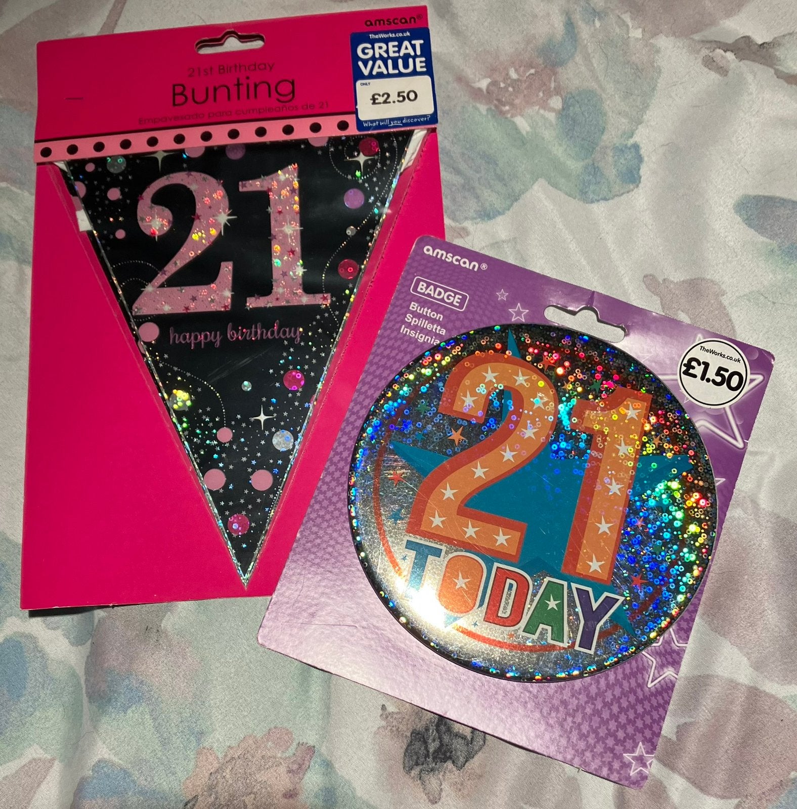 Vlaggen lijn en button 21 jaar nw, Ophalen of Verzenden, Nieuw, Versiering, Verjaardag