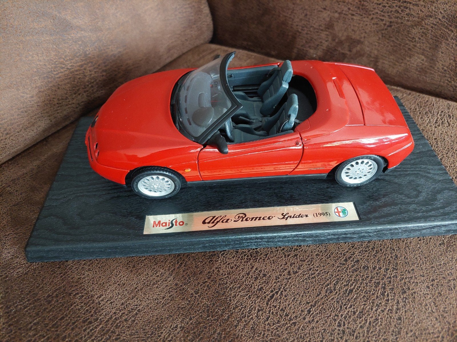 Modelauto Alfa Romeo Spider, Ophalen, Zo goed als nieuw, Auto