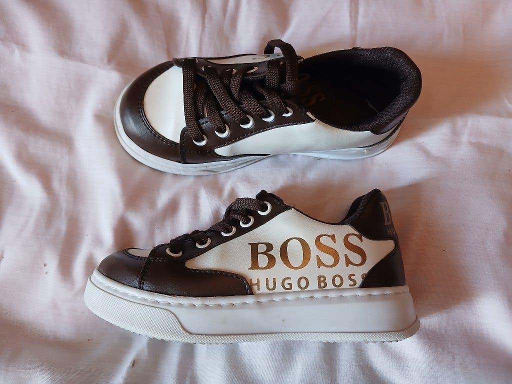 prachtige kinderschoenen Huge Boss met maat 27, Jongen of Meisje, Schoenen, Ophalen of Verzenden, Zo goed als nieuw