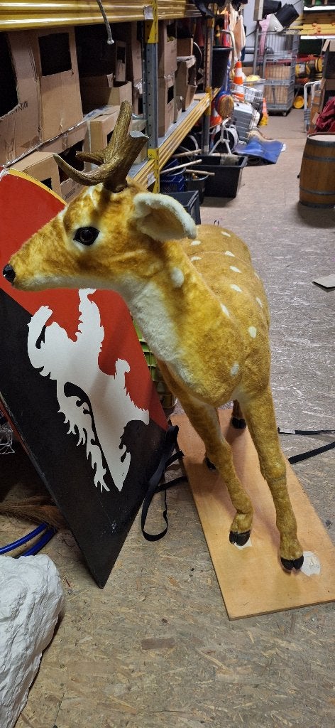 Bambi hert op plank (met beschadiging), Ophalen, Gebruikt