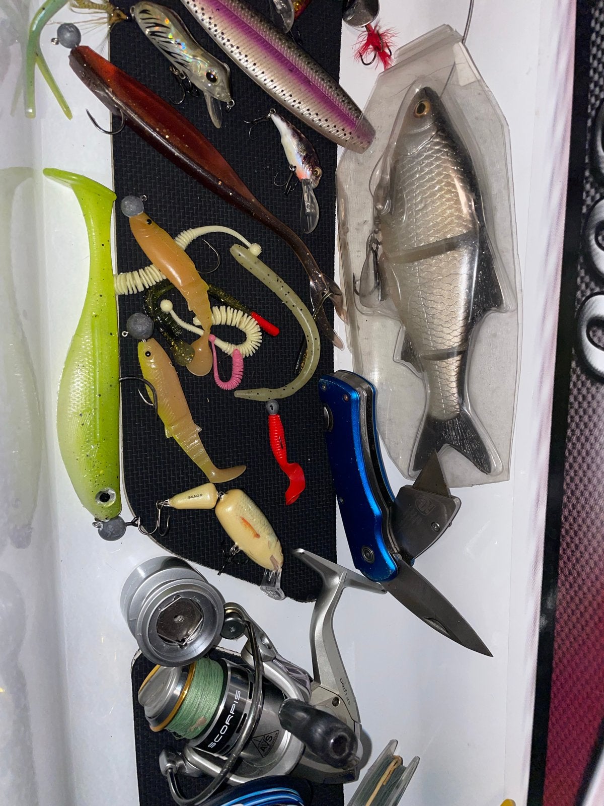 Diverse pluggen en shads voor snoek- en baarsvisserij, Watersport en Boten, Ophalen of Verzenden, Gebruikt, Kunstaas