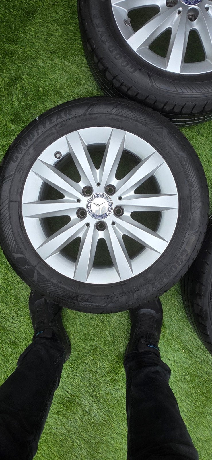 Mercedes-Benz Velgen met Goodyear Zomerbanden, Auto-onderdelen, Banden en Velgen, Ophalen, Gebruikt, 16 inch, Banden en Velgen