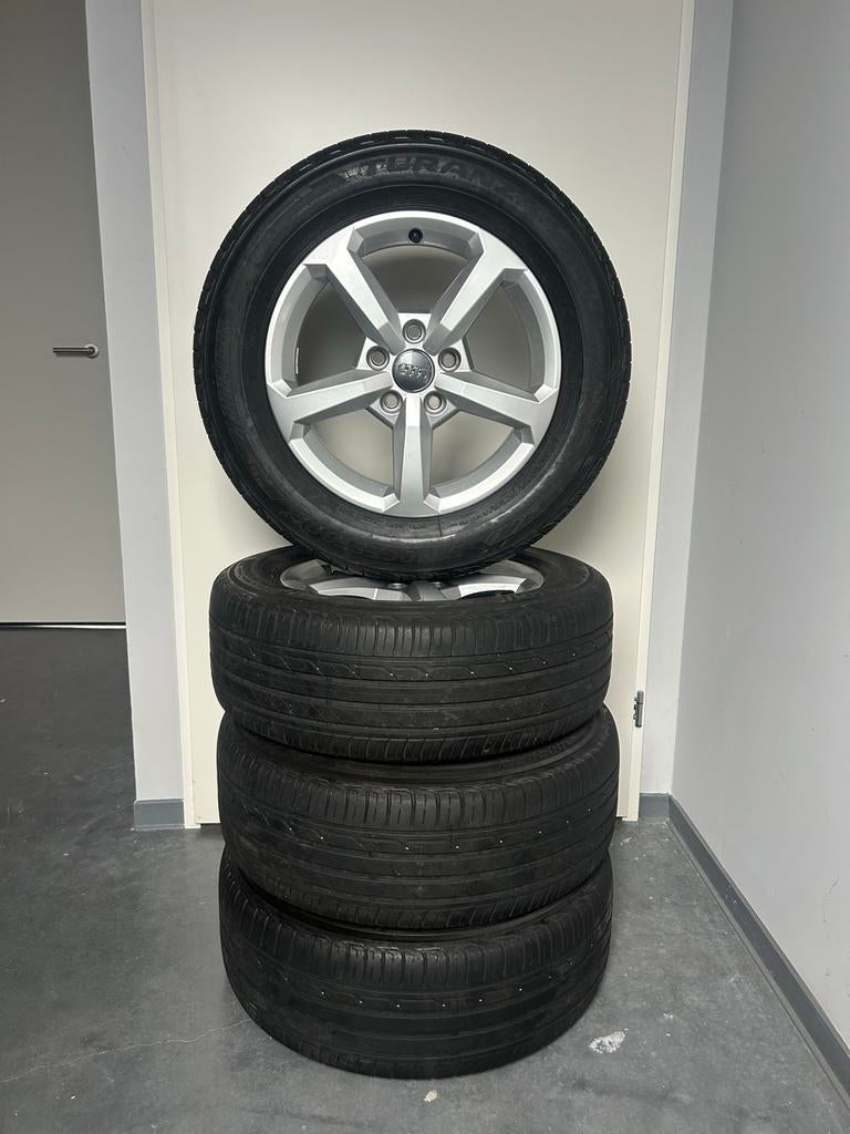 Audi16 inch velgen met Bridgestone zomerbanden, Auto-onderdelen, Banden en Velgen, Ophalen, 16 inch, Banden en Velgen, Personenwagen