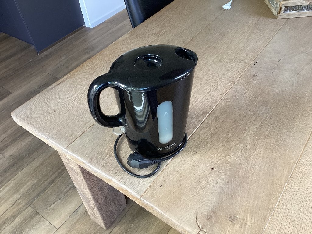 Waterkoker, 1 tot 2 liter, Ophalen, Gebruikt