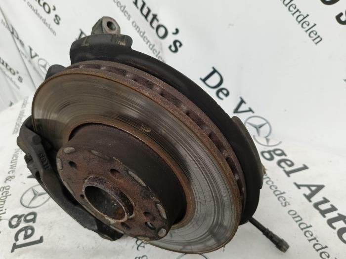 Fusee rechts-voor van een Mercedes Vito, Gebruikt, -, Ophalen of Verzenden, -