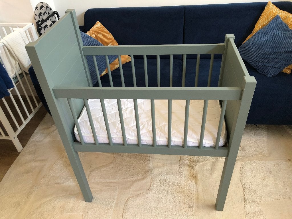 Kidsmill wieg Noa zeegroen incl. matras, Kinderen en Baby's, Babywiegjes en Ledikanten, Ophalen, Zo goed als nieuw, Wieg