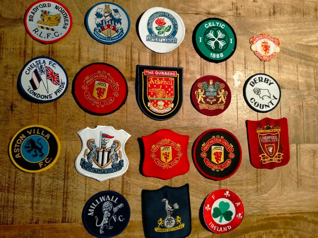 Liverpool Manchester United Celtic vintage voetbal patch, Verzamelen, Sportartikelen en Voetbal, Ophalen of Verzenden, Nieuw, Buitenlandse clubs
