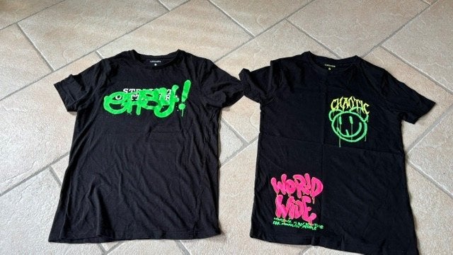 Tshirt zwart 2 stuks maat S 100 % katoen, Ophalen of Verzenden, Gedragen, Zwart