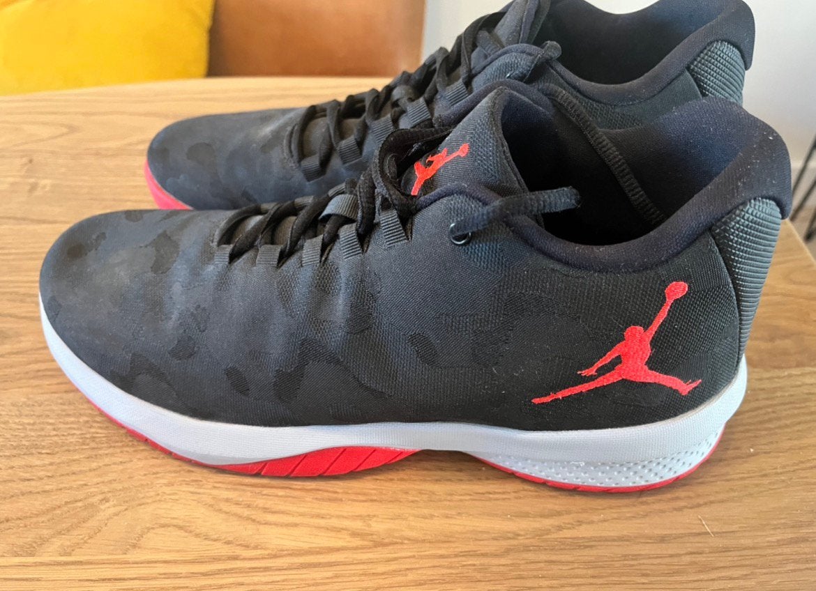 Basketball Shoe - Black - Size 45.5, Ophalen of Verzenden, Zo goed als nieuw, Zwart, Algemeen