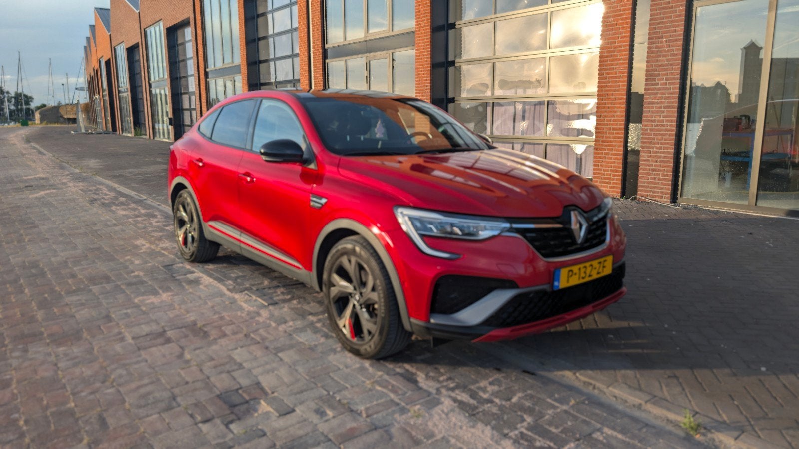 Renault Arkana 1.6 E-tech Hybrid R.S Line 145pk | VOL, Arkana, 4 cilinders, 75 €/maand, 760 kg