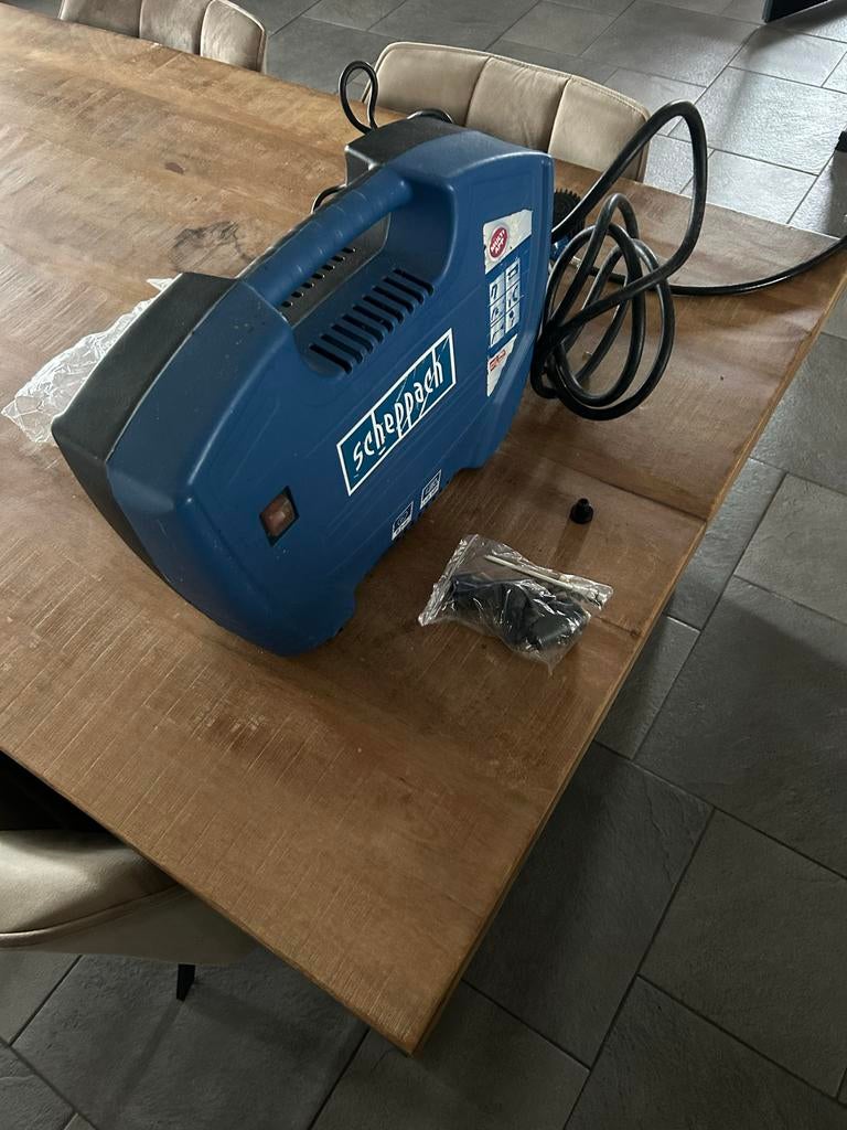 Elektrische bandenpomp Scheppach tot 8 bar, Doe-het-zelf en Verbouw, Compressors, Ophalen, Gebruikt, 6 tot 10 bar, Minder dan 200 liter/min