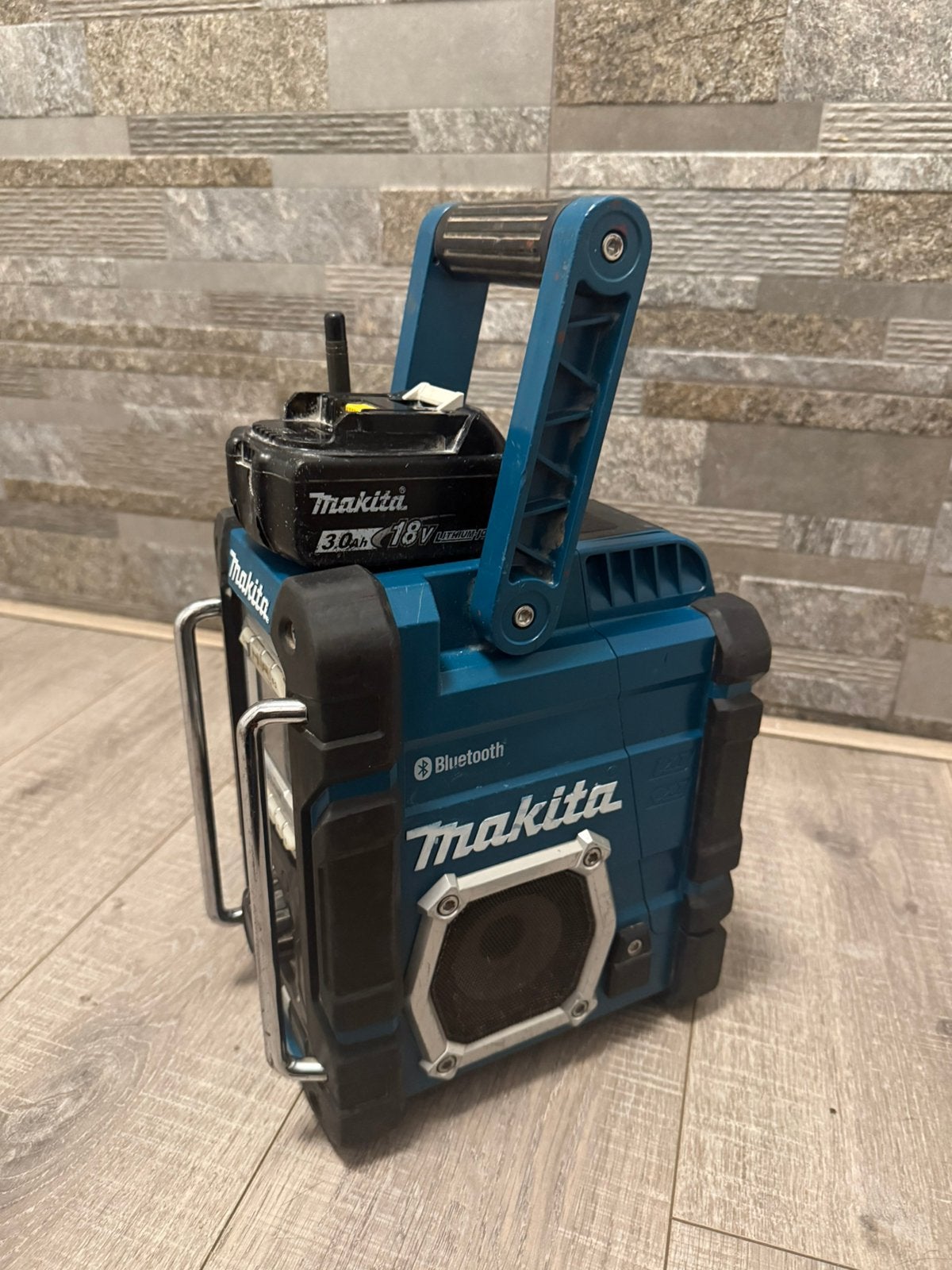 Makita Bluetooth Radio, Ophalen of Verzenden, Gebruikt, Bouwradio