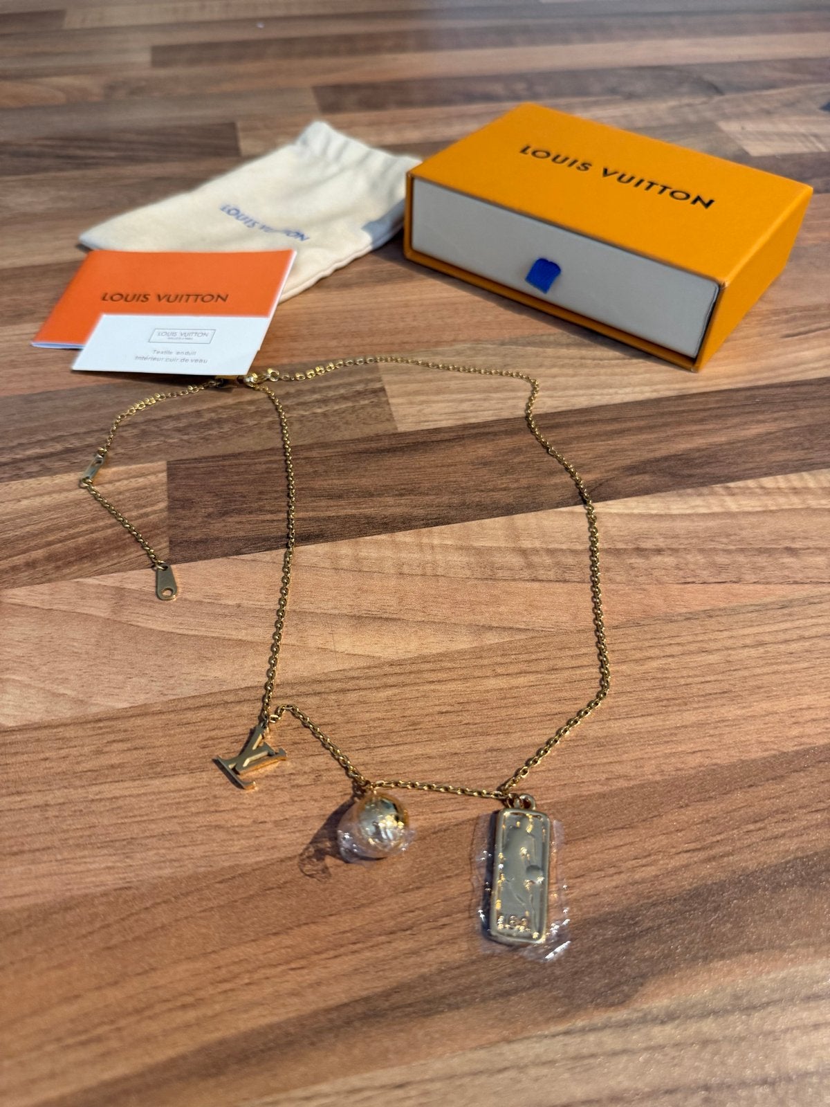 Louis Vuitton Ketting - Nieuw in Doos, Nieuw, Ophalen of Verzenden, Goud, Overige materialen