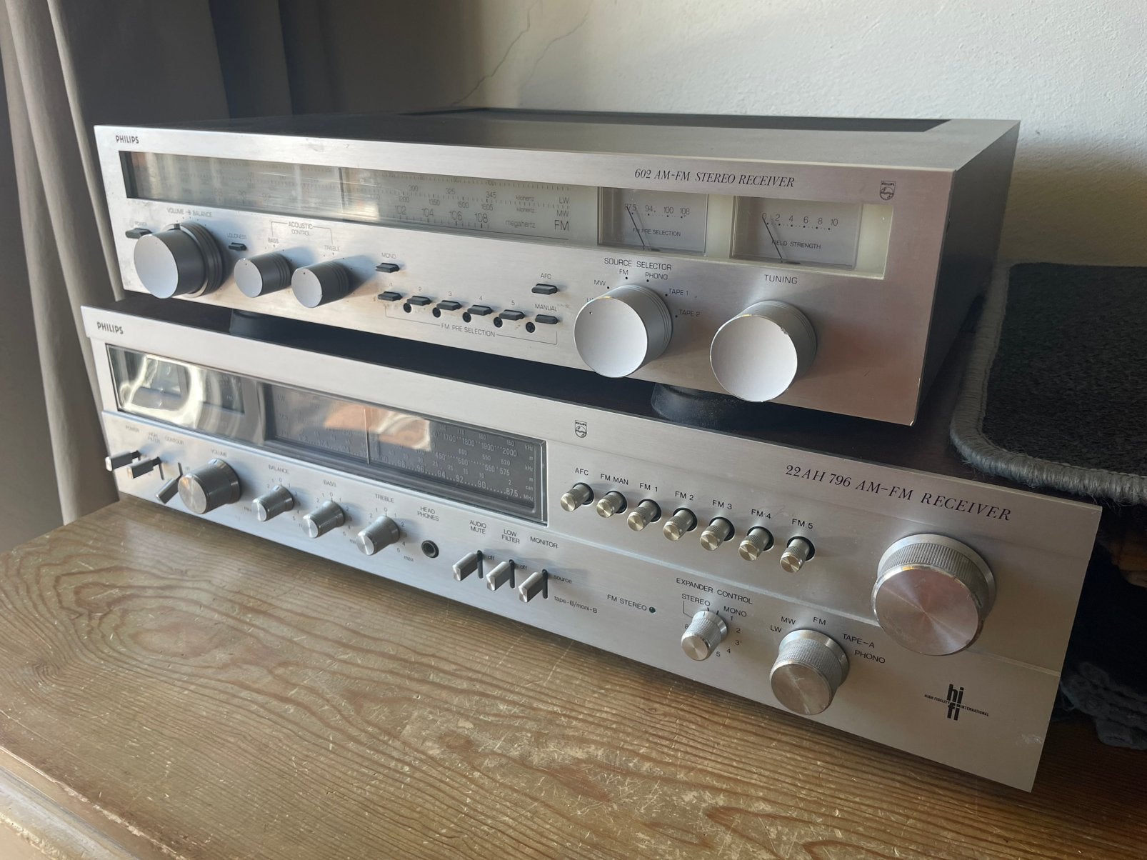 Philips Recievers 22AH796 en een 602. 100 Euro de twee!, Ophalen, Zo goed als nieuw, Philips