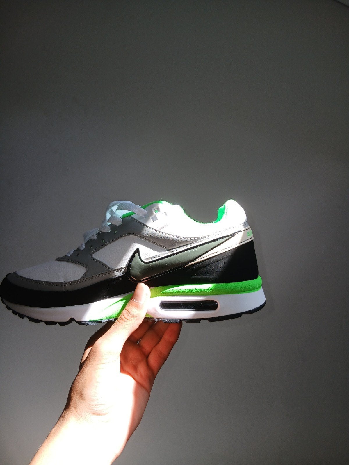Nike Air Max Sneakers - Wit/Zwart/Groen - Maat 44, Overige kleuren, Nike, Nieuw, Ophalen of Verzenden