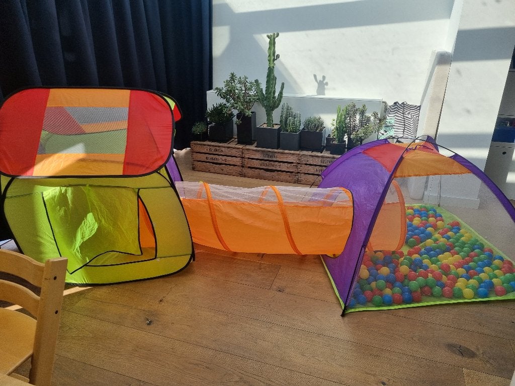 Speeltent met tunnel en ballenbak inclusief ballen, Ophalen, Gebruikt