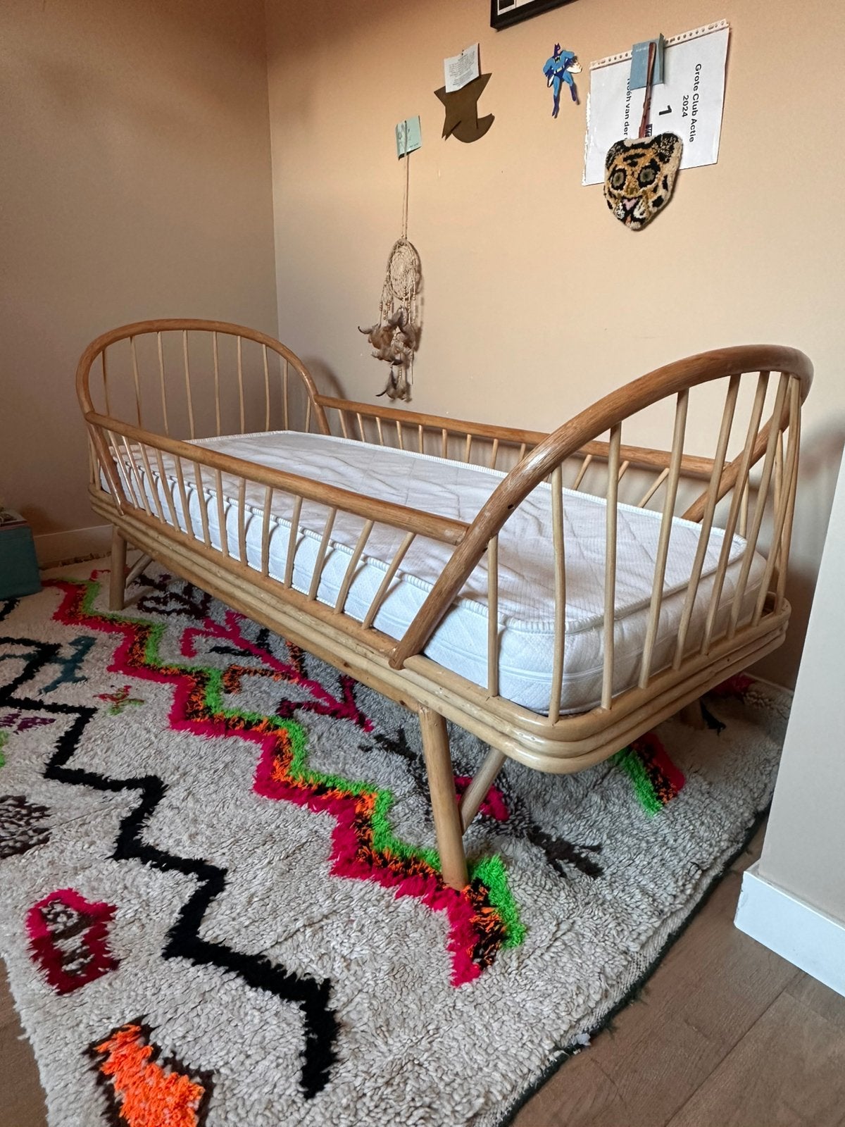 Bed, kinderbed tot 9 jaar, Kinderen en Baby's, Ophalen, Zo goed als nieuw, Matras
