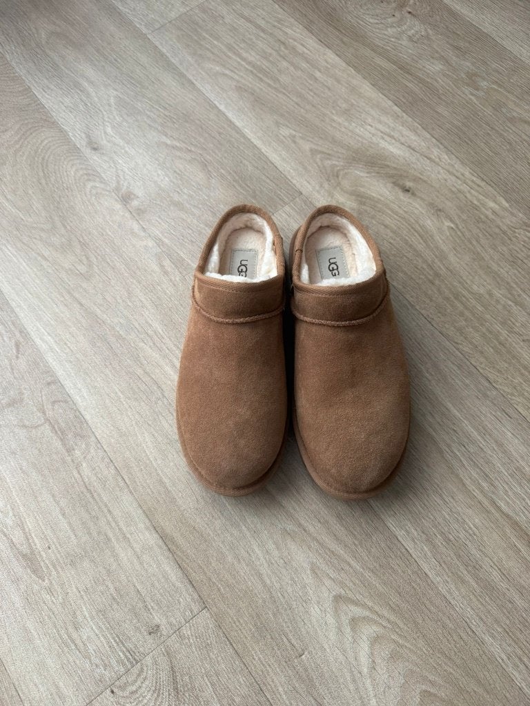 Ugg pantoffels, Ophalen of Verzenden, Zo goed als nieuw, Pantoffels of Sloffen