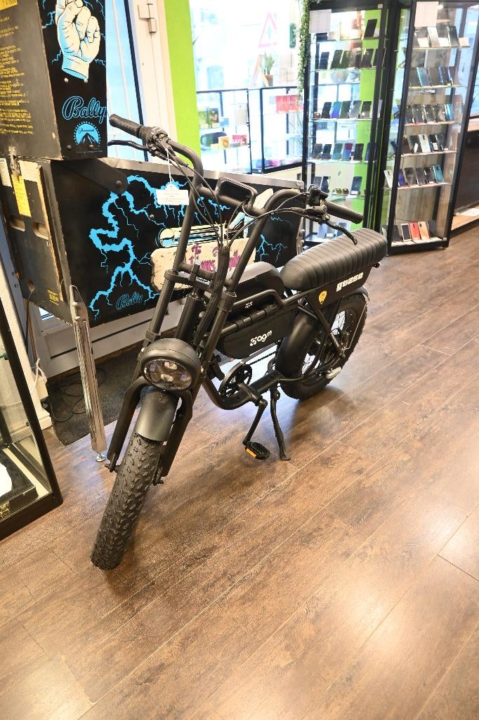 Fatbike AGM GT250, Fietsen en Brommers, Fietsen | Mountainbikes en ATB, Zo goed als nieuw, Overige merken, Fully, Ophalen of Verzenden