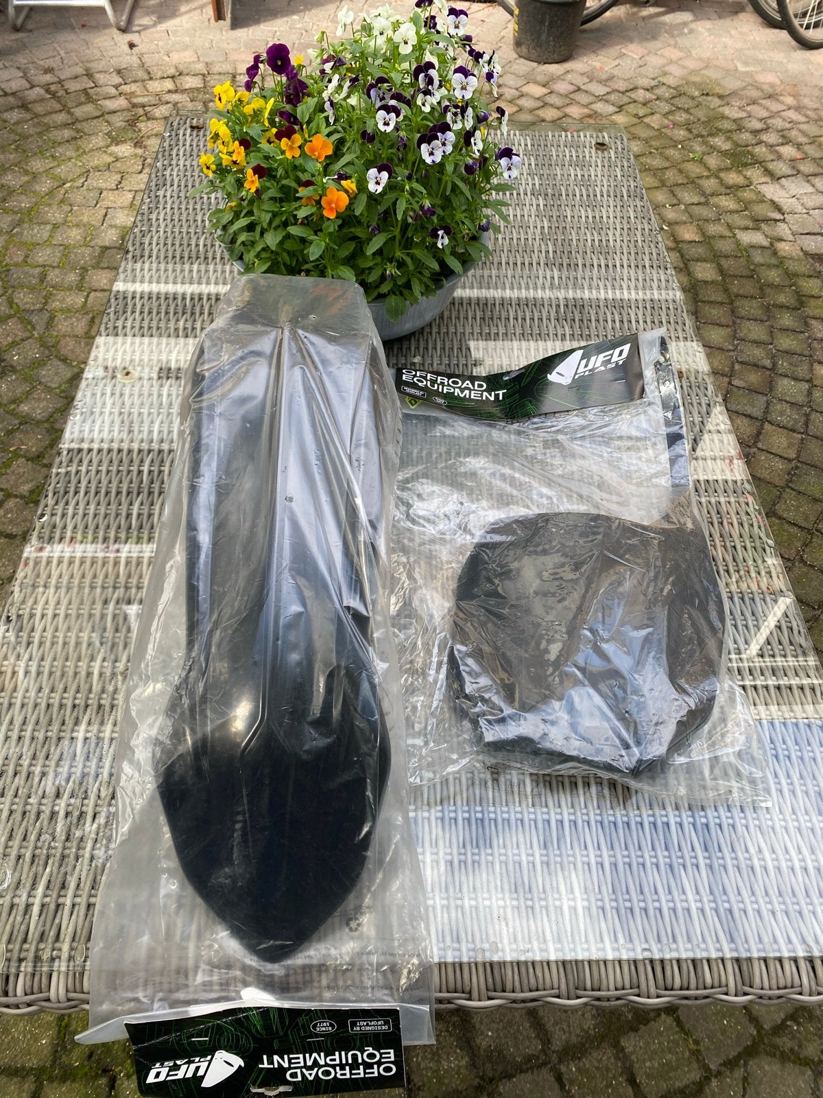 UFO Plastic Yamaha YZF Voorspatbord en Nummerplaat Zwart, Ophalen of Verzenden, Nieuw