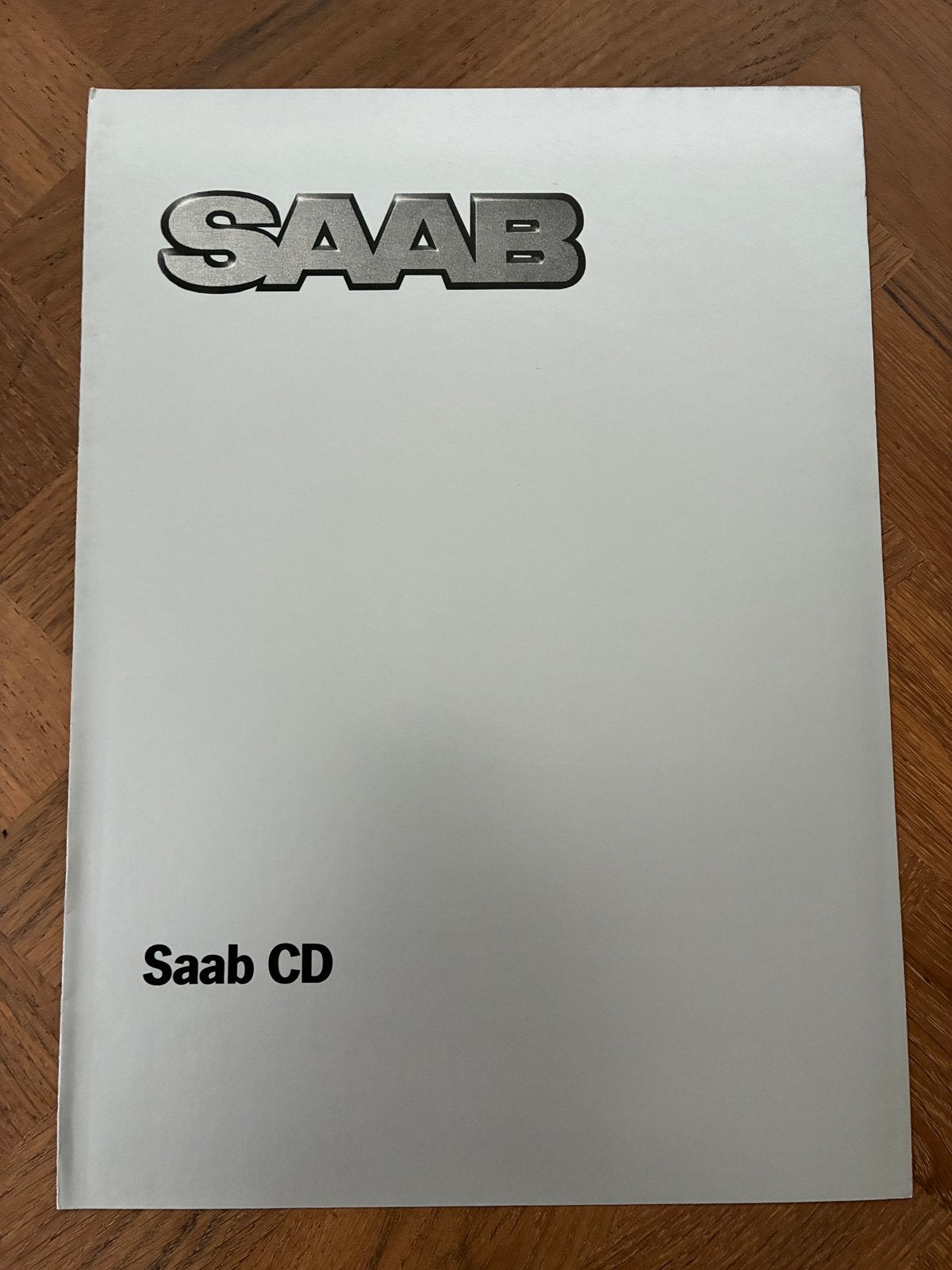 Saab 900 CD brochure modeljaar 1985, Verzenden, Zo goed als nieuw, Overige merken