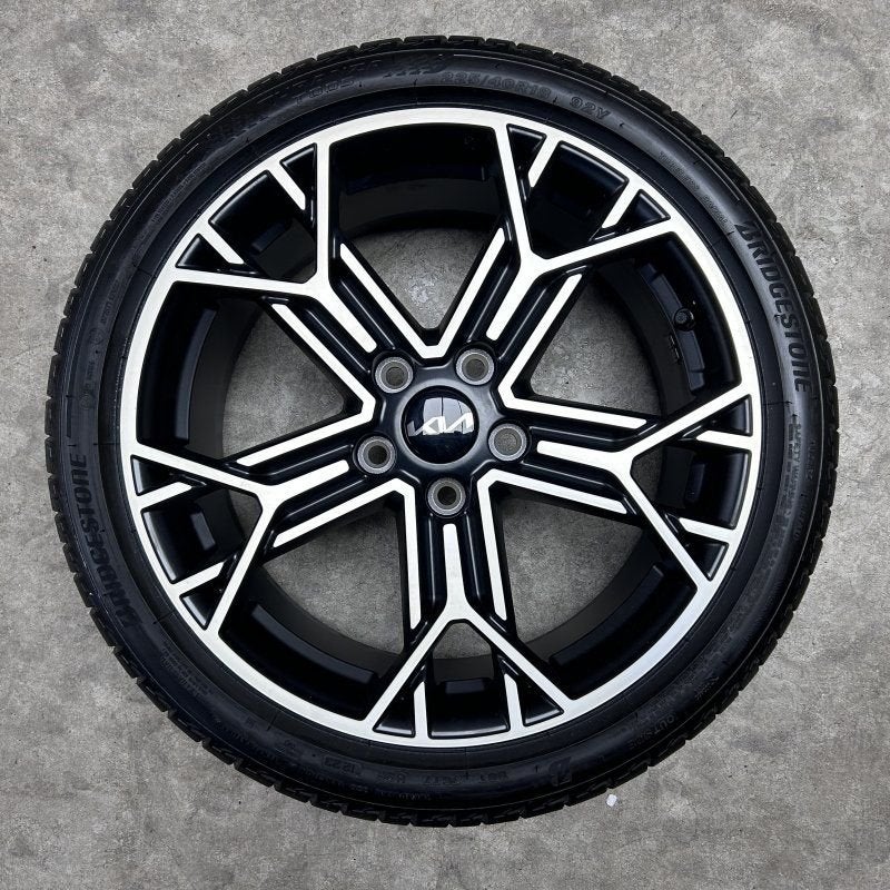 18 inch originele velgen + zomerbanden Kia Ceed 52910-C0500, Auto-onderdelen, 18 inch, -, -, Banden en Velgen