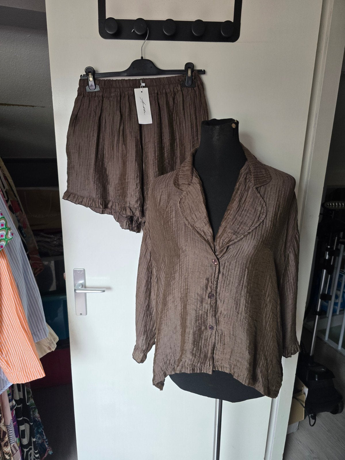 Dames setje nieuw van ambika, Maat 38/40 (M), Bruin, Nieuw, Ophalen of Verzenden