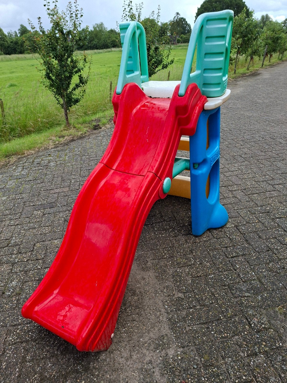 Feber kinderglijbaan, Ophalen