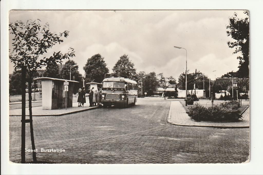 SOEST BUSSTATION NS STATION HALTE CAP WC TENSEN VOLVO BUS, Ophalen of Verzenden, 1940 tot 1960, Gelopen, Utrecht