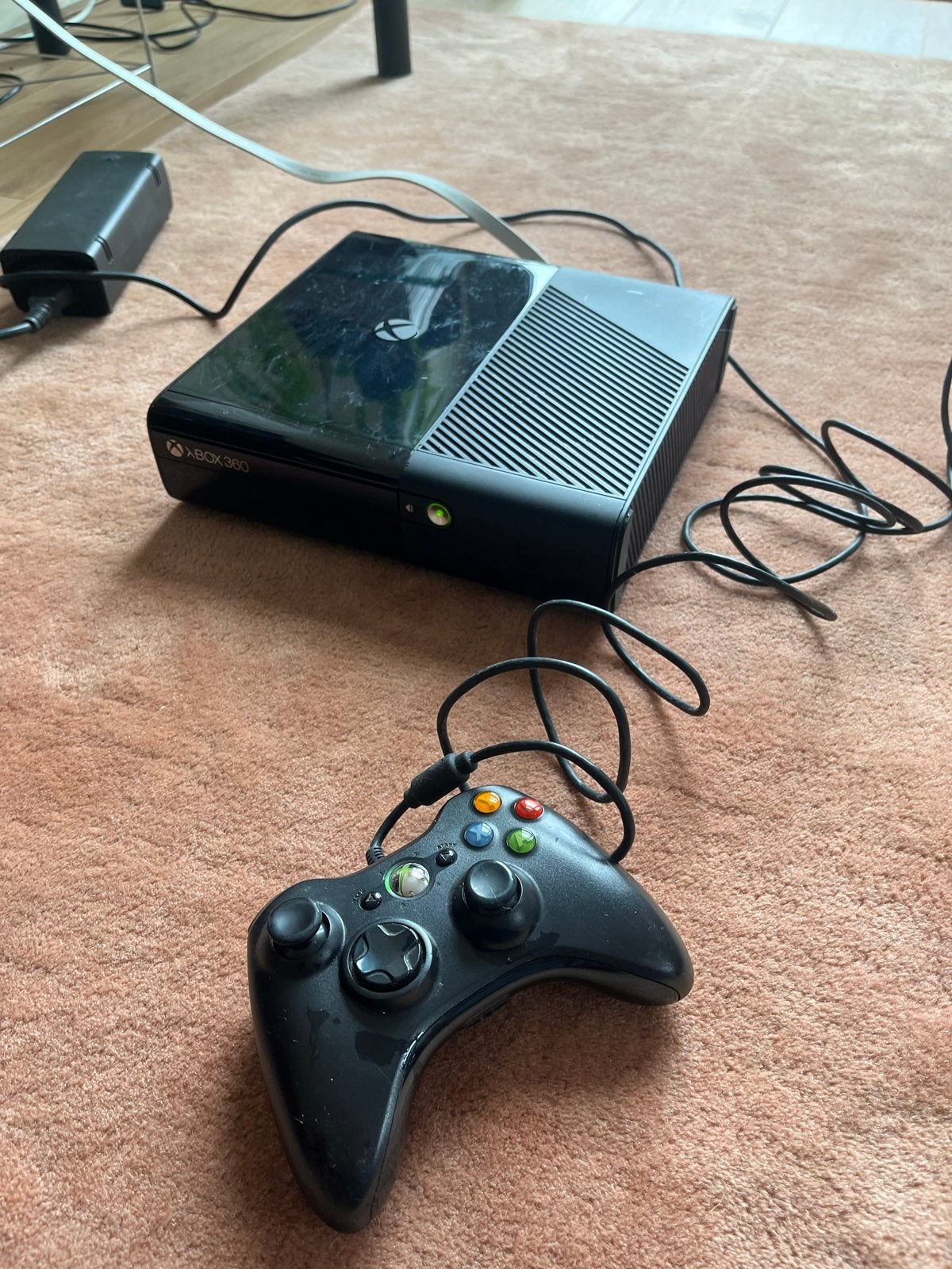 Xbox 360 E met 3 controllers en 14 games, Spelcomputers en Games, Ophalen, 360 E, Met 3 controllers of meer, Gebruikt