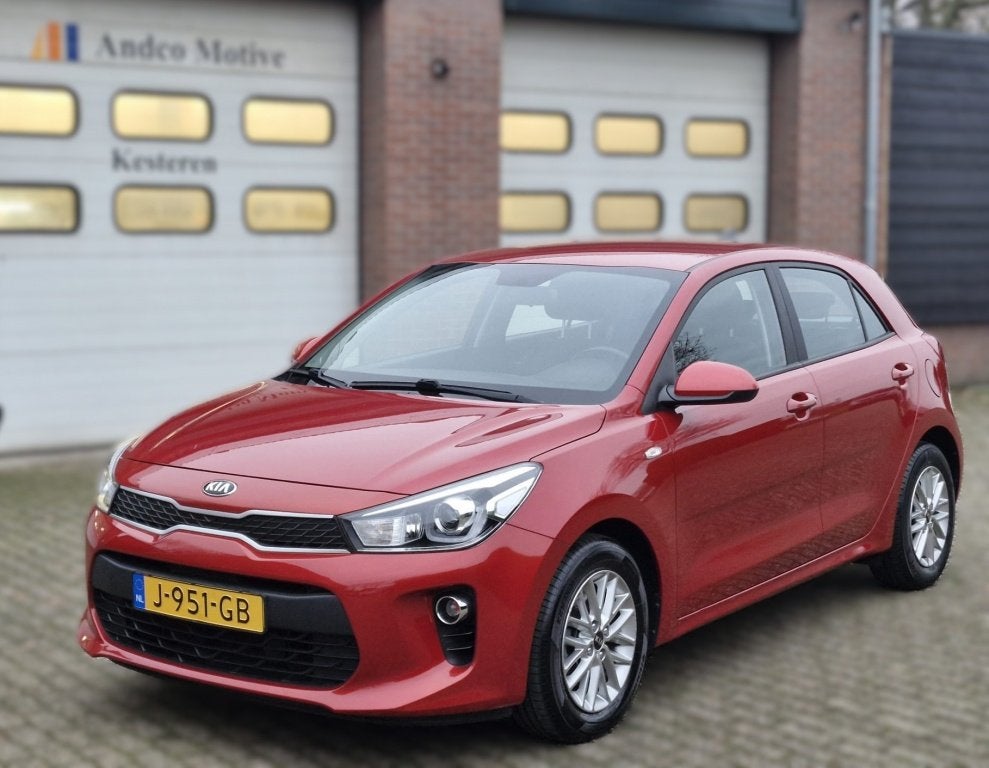 Kia Rio TGDI DynamicPlusLine Met parkeercamera carplay, Auto's, Kia, Gebruikt, Euro 6, Met garantie (alle), 1055 kg