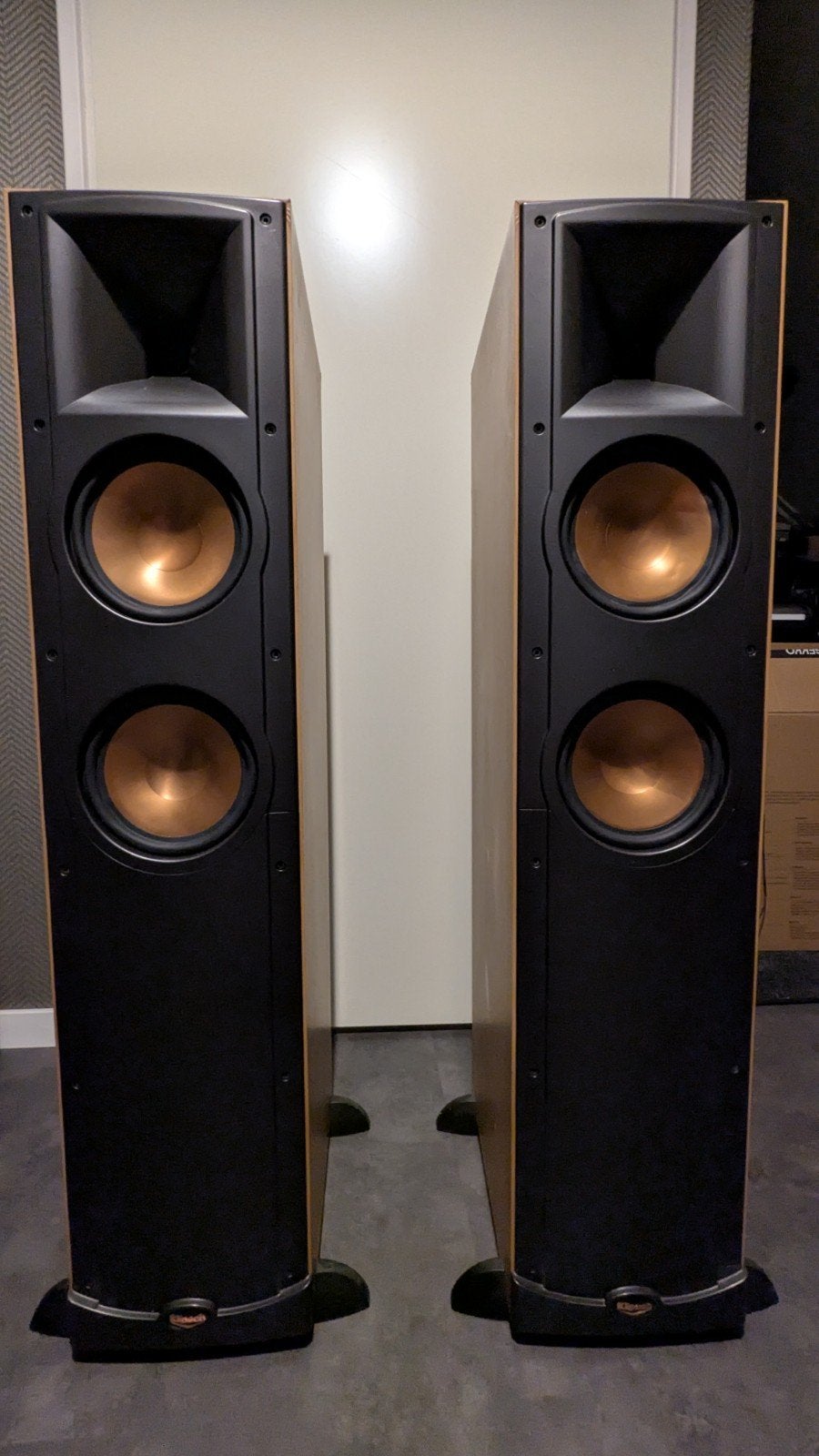 Klipsch RF25 Vloerstaande Luidsprekers met R-101SW Subwoofer, Ophalen, Vloerstaande luidspreker, 120 tot 150 watt, Basreflex