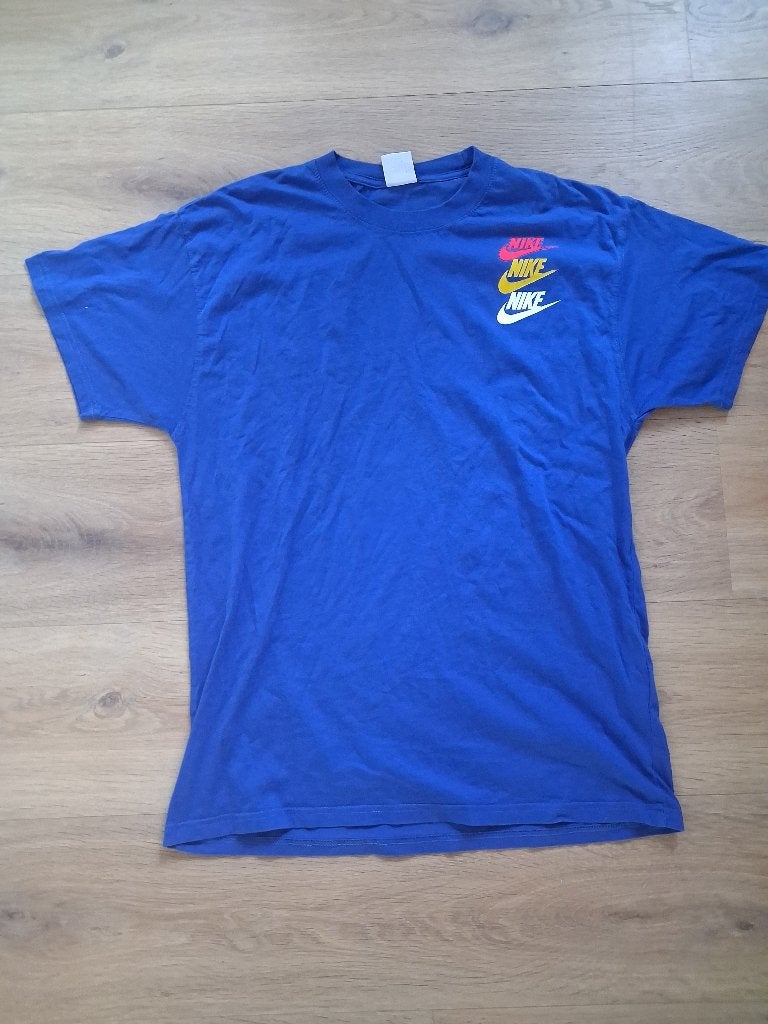 Blauw Nike T-shirt Maat M - Gedragen, Goede Staat, Kleding | Heren, T-shirts, Nike, Ophalen of Verzenden, Zo goed als nieuw, Maat 48/50 (M)