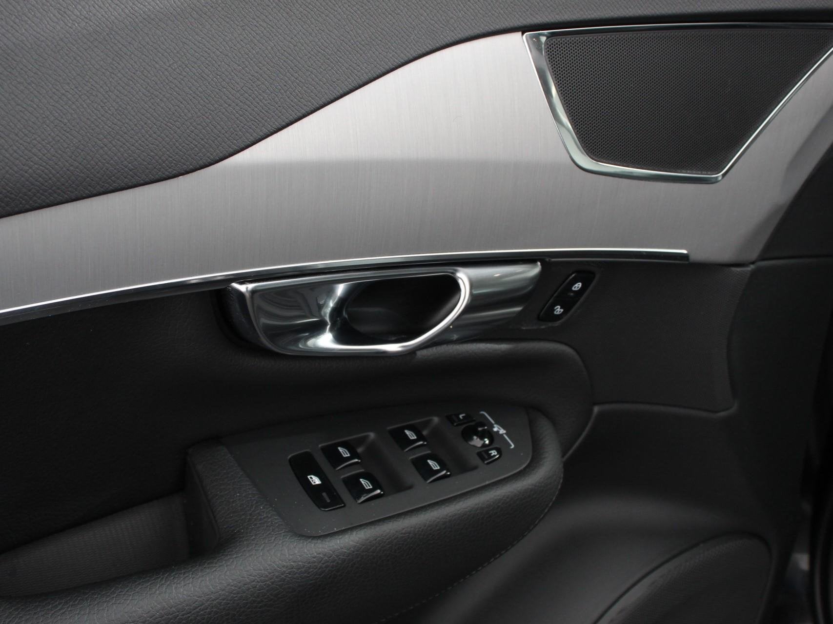 Foto 16 van Volvo XC90 2.0 T8 Recharge AWD Inscription Expression 7p Led