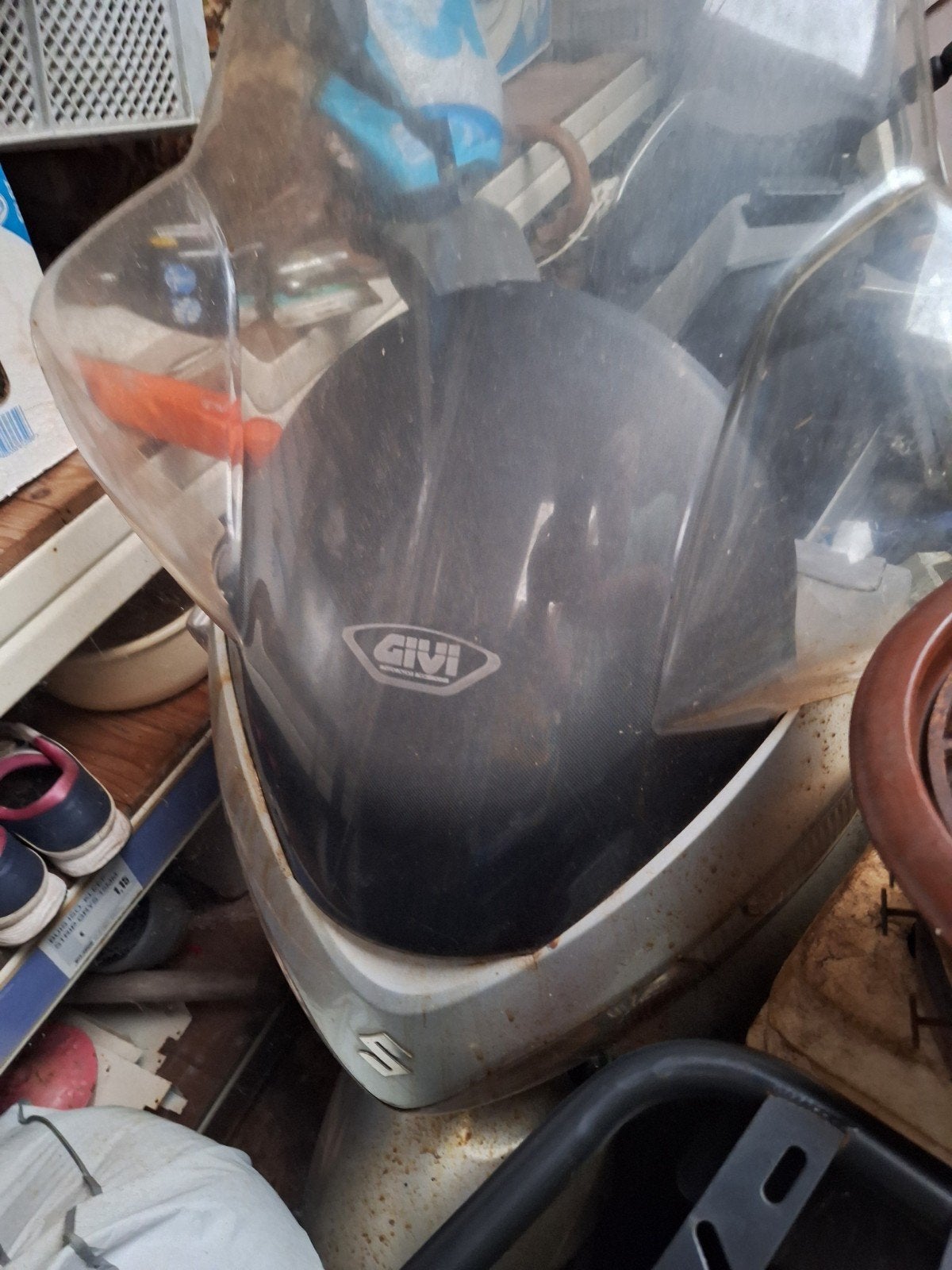 Suzuki scooter met Givi windscherm 200 CC, Ophalen