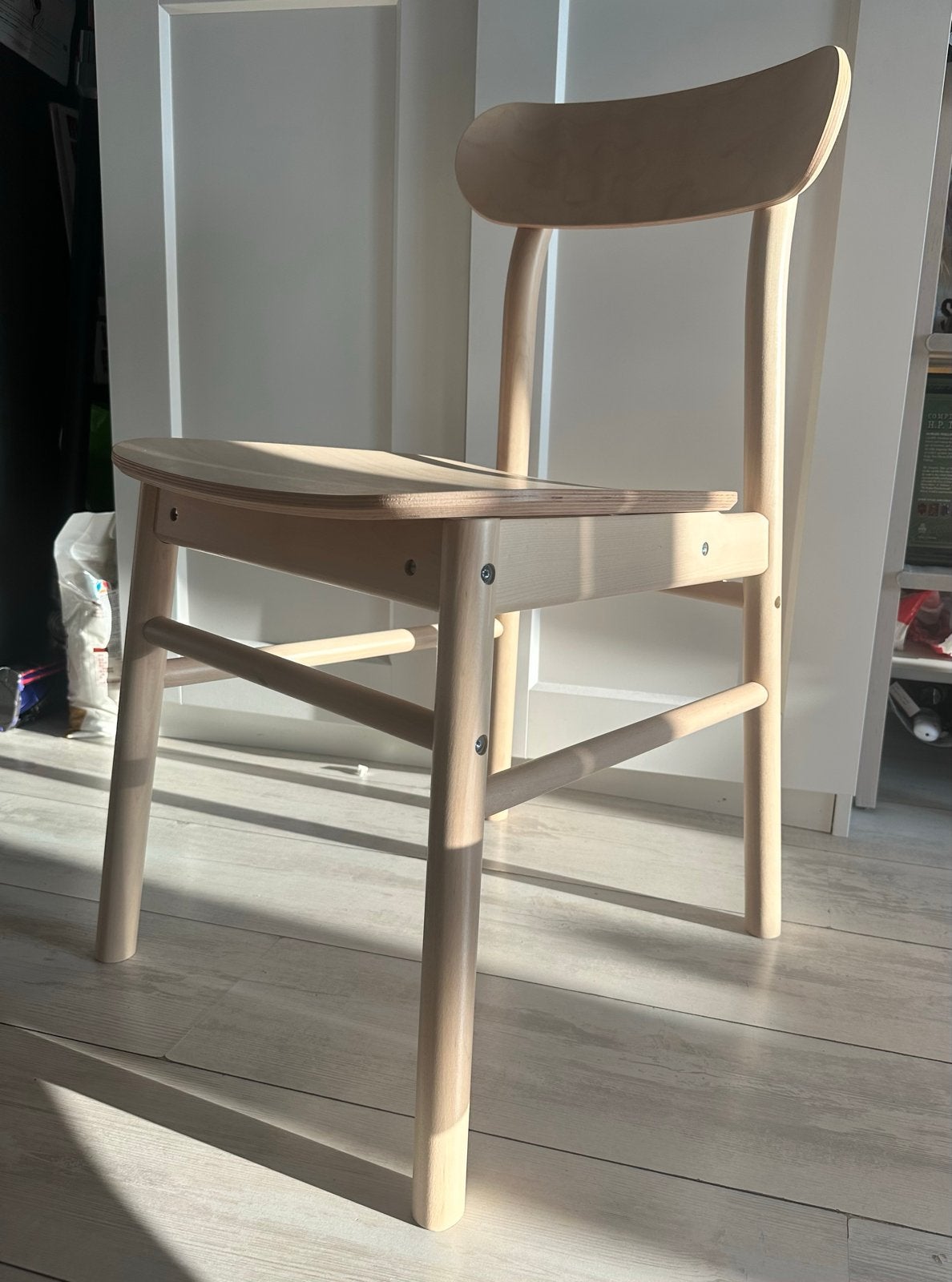 IKEA wooden chair - Nieuwstaat, Huis en Inrichting, Stoelen, Ophalen, Overige kleuren, Nieuw, Eén