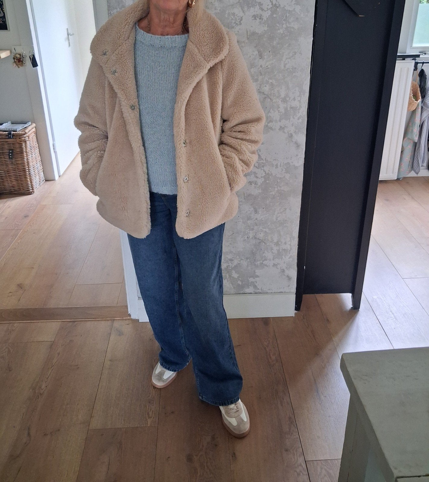 kort teddy jasje, Maat 38/40 (M), Kort, Beige, Ophalen of Verzenden