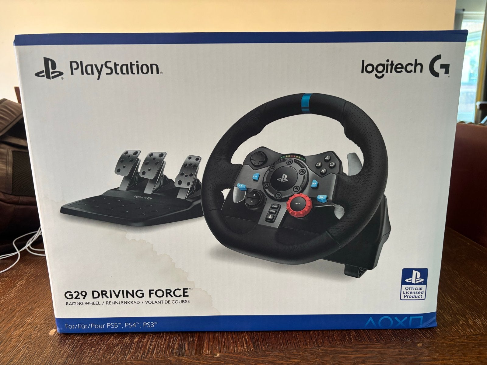 Foto 2 van Logitech G29 Racestuur voor PlayStation