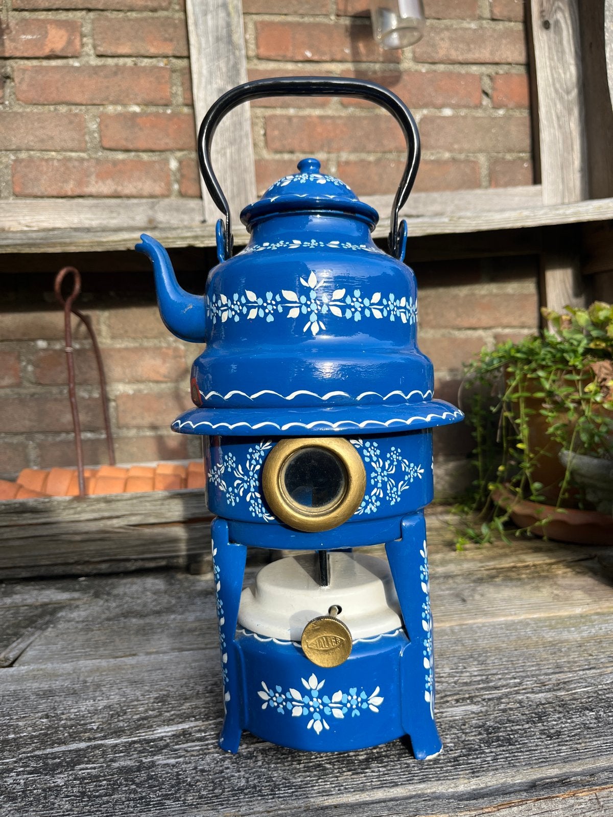 Vintage blauwe emaille theestoof met theepot, Antiek en Kunst, Ophalen of Verzenden