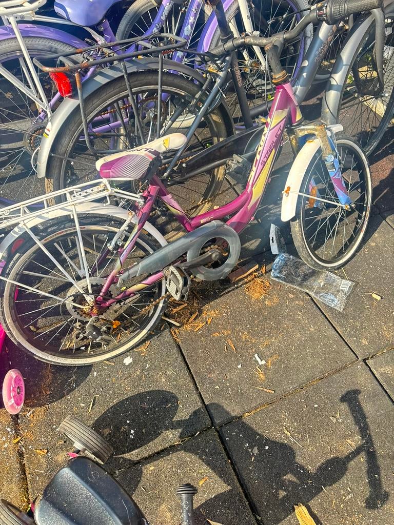 Kinder fiets 20 inc, Fietsen en Brommers, Fietsen | Vouwfietsen, Ophalen, Gebruikt, 20 inch of meer