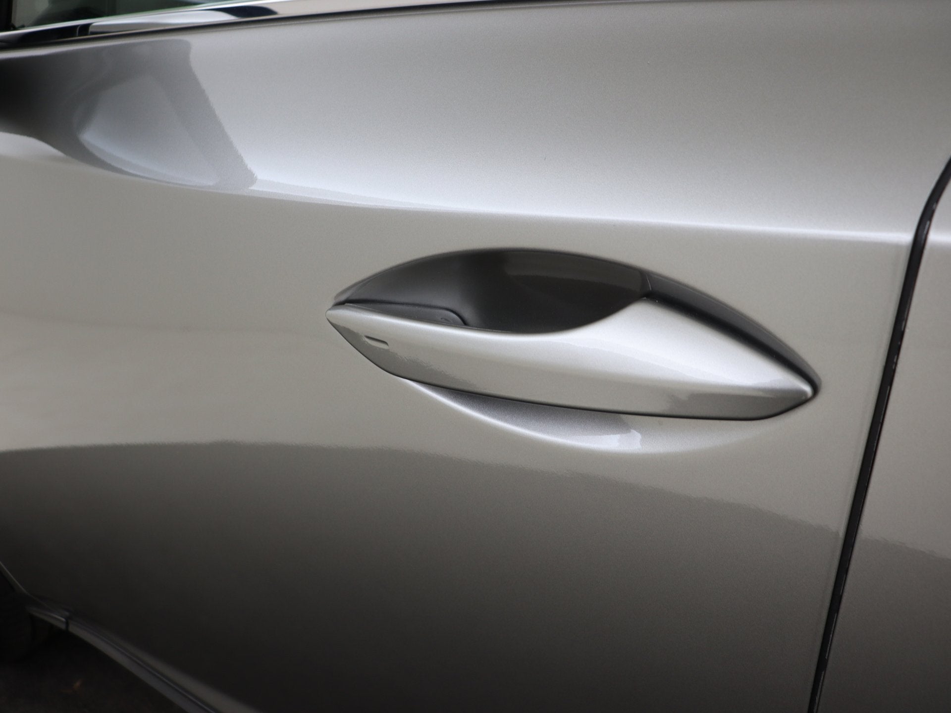 Lexus NX 300h AWD Sport Edition | Trekhaak | Safety System |, Auto's, Automaat, Gebruikt, 1760 kg, Leder